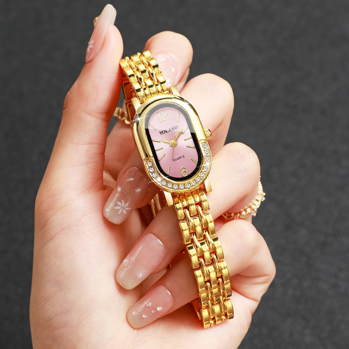 Luxury Watch Holder - Luxuriöse Strass-Damen-Quarzuhr, modische goldene Armbanduhr, Damenuhr,