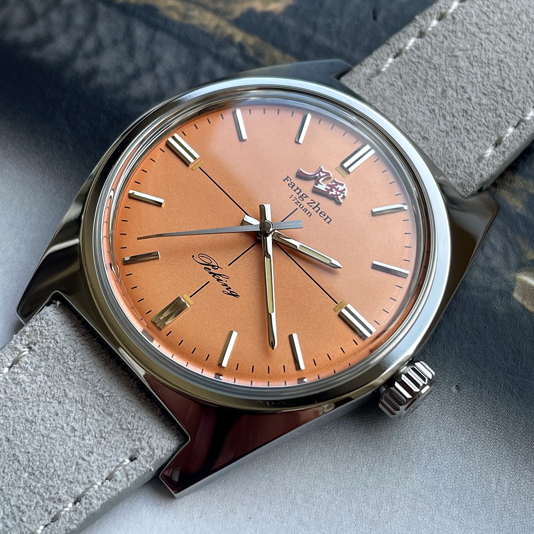 Guilloché Dial Watch - Merkur Uhr Lachs Zifferblatt Uhr Metall